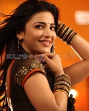 Sexy Shruthi Hassan Song Dance Photos