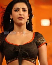 Sexy Shruthi Hassan Song Dance Photos