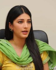 Sexy Shruti Hassan Salwar Photos