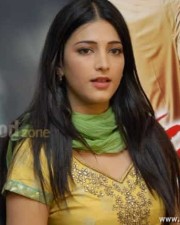 Sexy Shruti Hassan Salwar Photos