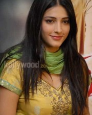 Sexy Shruti Hassan Salwar Photos