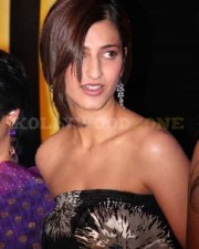 Shruthi Haasan Sexy Photos