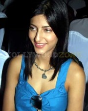 Shruthi Haasan Sexy Photos