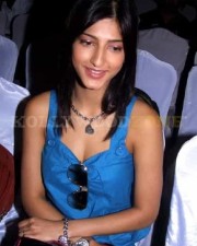 Shruthi Haasan Sexy Photos