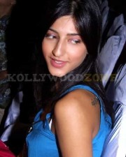 Shruthi Haasan Sexy Photos