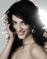 Shruthi Hassan Sexy Photos