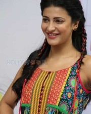 Shruti Haasan At Haute Curry Fashion Show Photos