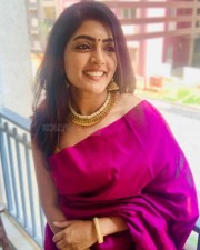 Srk Movie Heroine Eesha Rebba Beautiful Saree Photos