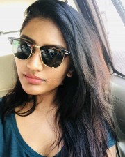 Telugu Actress Eesha Rebba New Photos