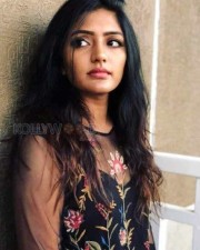 Telugu Actress Eesha Rebba New Photos