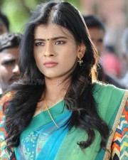 Vinnaithandi Vantha Angel Movie Heroine Hebah Patel Pictures