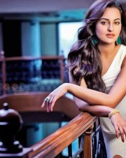 Actress Sonakshi Sinha Sexy Photos