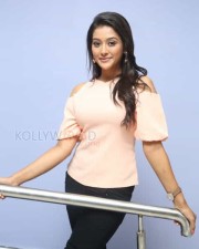 Beautiful Pooja Jhaveri Photos