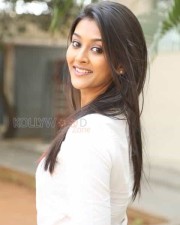 Beautiful Pooja Jhaveri Pictures