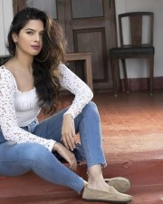 Dharala Prabhu Heroine Tanya Hope Photos