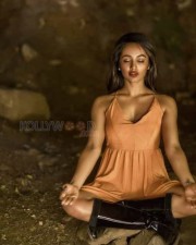 Indian Actress Tejaswi Madivada Sexy Photo Shoot Pictures