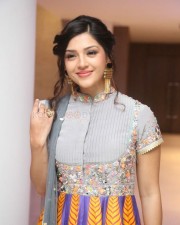 Indian Model Actress Mehreen Pirzada Photos