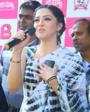 Mehreen Pirzada At The Launch Of B New Mobile Store In Hindupur Photos