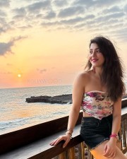 Mehreen Pirzada Sexy Holiday Pictures 04