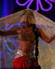 Pooja Kumar Dance Performance At Uttama Villain Audio Launch Photos