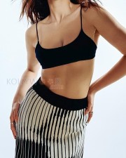 Stunning Shanaya Kapoor in a Black Bralette with a Black and White Printed Skirt Pictures 03