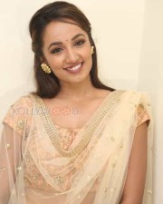 Tejaswi Madivada At Anoos Salon Launch Photos