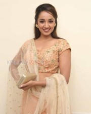 Tejaswi Madivada At Anoos Salon Launch Photos