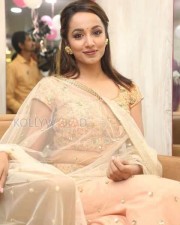 Tejaswi Madivada At Anoos Salon Launch Photos