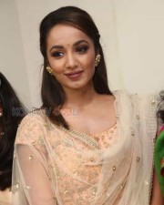 Tejaswi Madivada At Anoos Salon Launch Photos