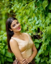 Tollywood Actress Priyanka Sharma Photoshoot Pictures