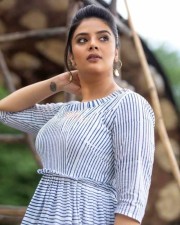 Tollywood Anchor And Actress Sreemukhi Photoshoot Pictures