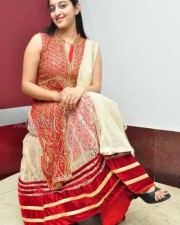 Ardhanari Movie Heroine Mouryani Photos