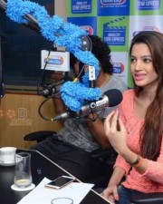 Banthi Poola Janaki Movie Heroine Deeksha Panth At Radio City Photos