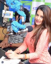 Banthi Poola Janaki Movie Heroine Deeksha Panth At Radio City Photos