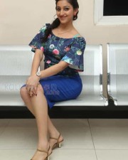 Beautiful Actress Mouryani Photos