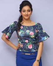 Beautiful Actress Mouryani Photos