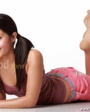 Sexy Actress Disha Pandey Photos