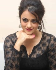 Sexy Actress Shruti Sodhi Pictures