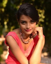 Sexy And Beautiful Ashna Zaveri Photoshoot Pictures