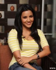 Sexy Priya Anand Cute Stills