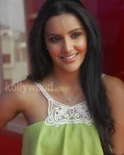 Sexy Priya Anand Latest Pictures