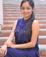 Tamil Actress Janani Iyer Pictures