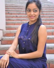 Tamil Actress Janani Iyer Pictures