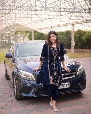 Wolf Actress Anju Kurian Car Photoshoot Pictures 02