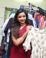 Actress Nitya Shetty At Ikat Art Mela In Secundrabad Photos