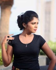 Actress Riythvika Photos