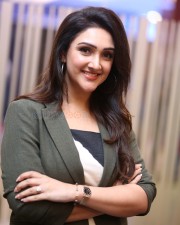 Actress Sridevi Vijaykumar at Sundarakanda Teaser Launch Photos 30