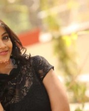 Beautiful Actress Nithya Shetty Photoshoot Pictures