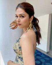 Chic Glam Shraddha Das in a Backless Cream and Blue Sleeveless Jumpsuit Pictures 02