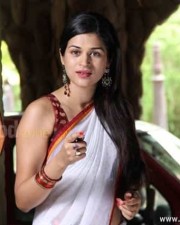 Shraddha Das In Nankam Pirai Movie Photos